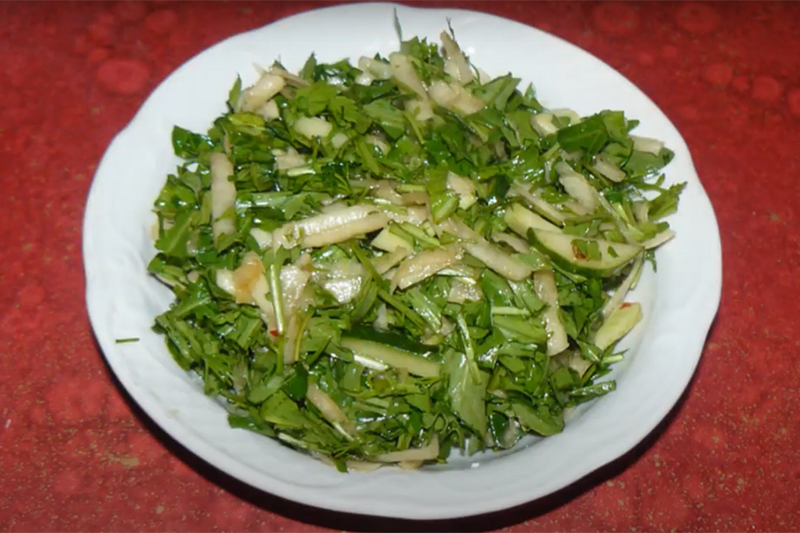 Салат из кольраби