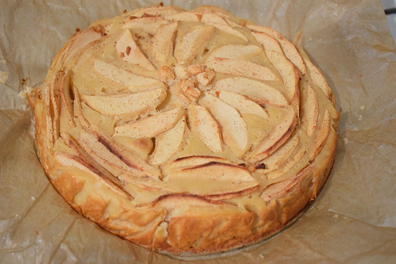 Яблочный пирог на ряженке